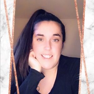 Meet your Posher, Lacey